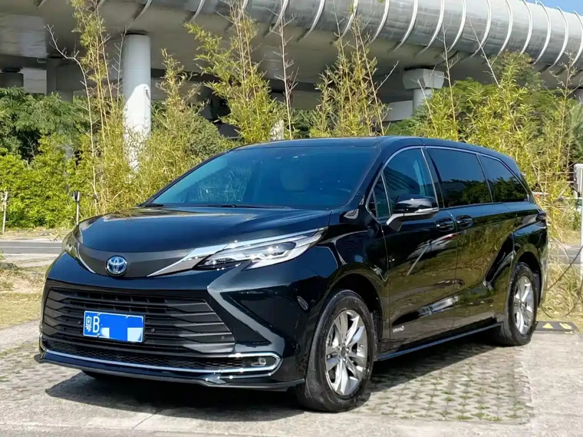 TOYOTA SIENNA SIENNA  2024