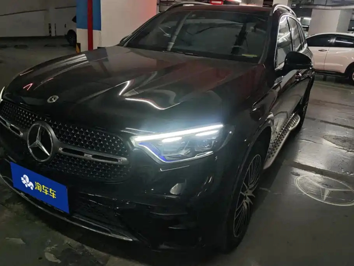 MERCEDES BENZ GLC  2024