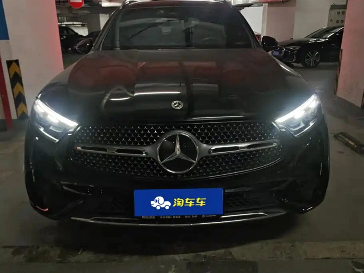 MERCEDES BENZ GLC