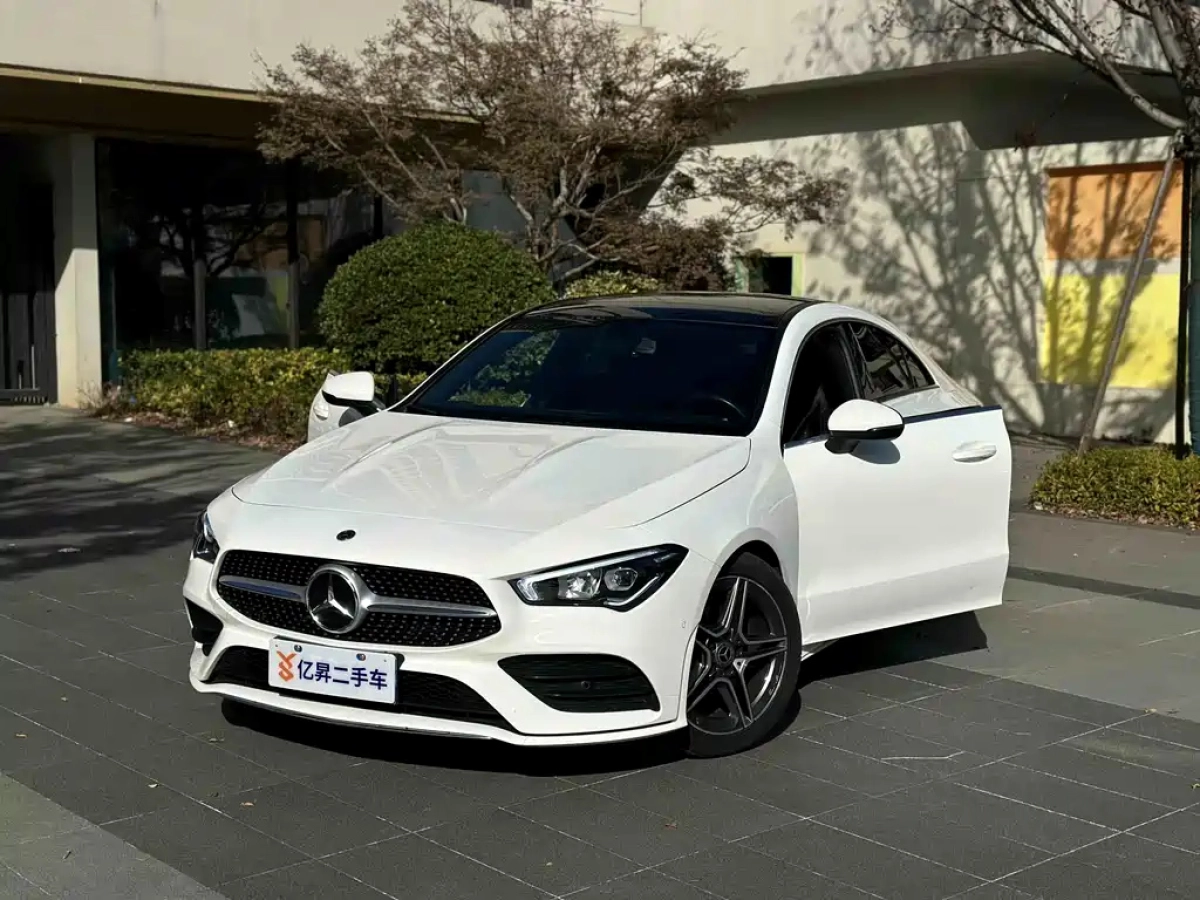 MERCEDES BENZ CLA  2021
