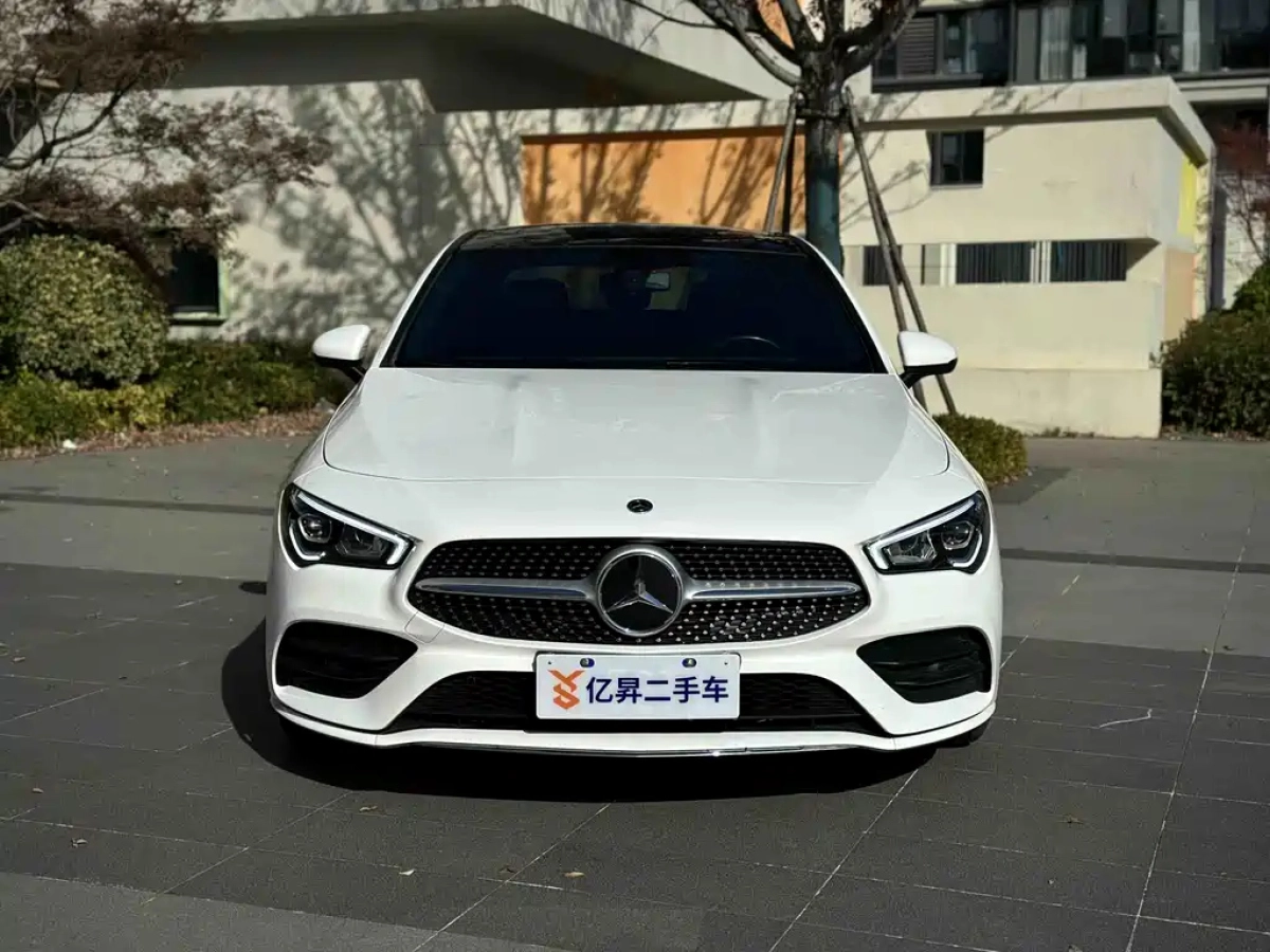 MERCEDES BENZ CLA