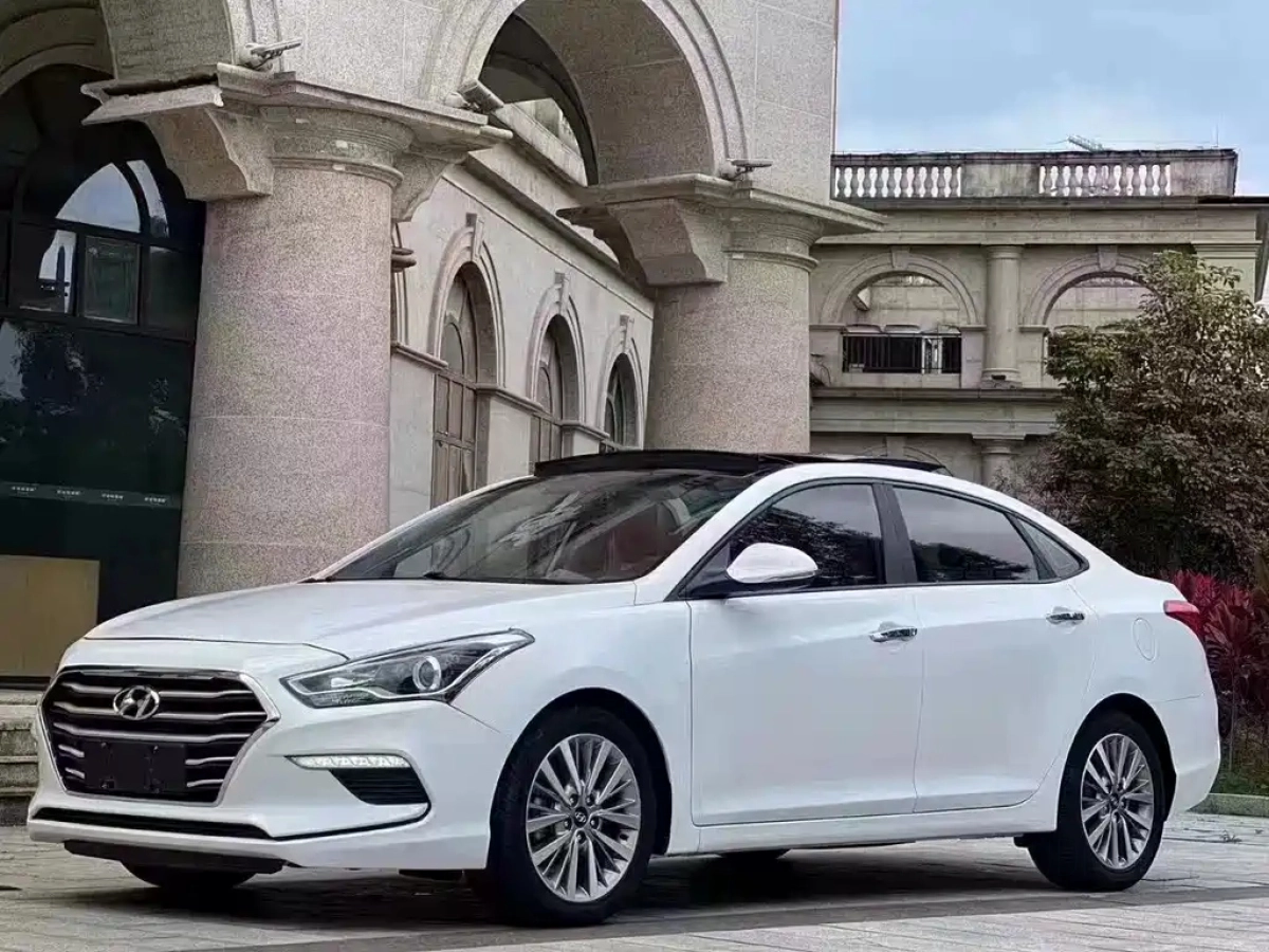 HYUNDAI MISTRA  2020