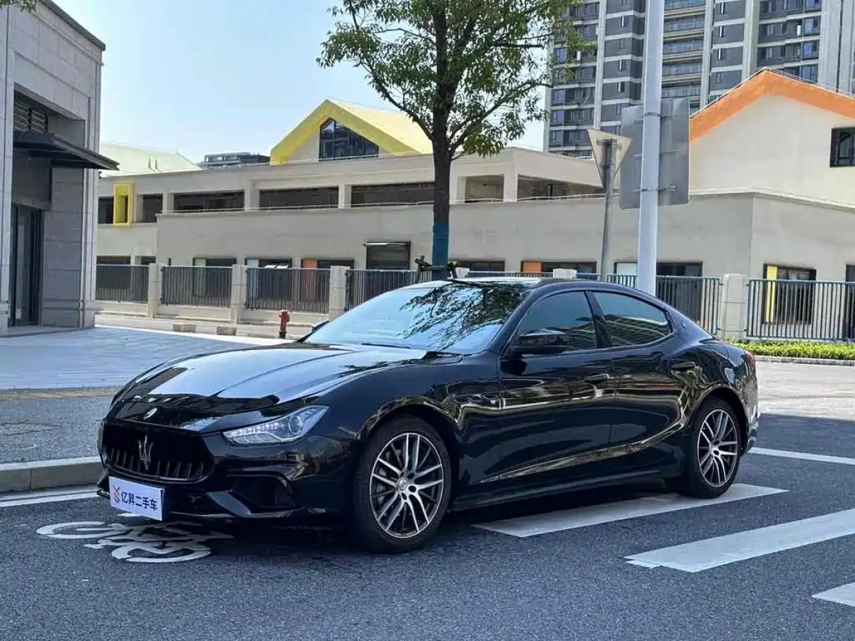 MASERATI GHIBLI