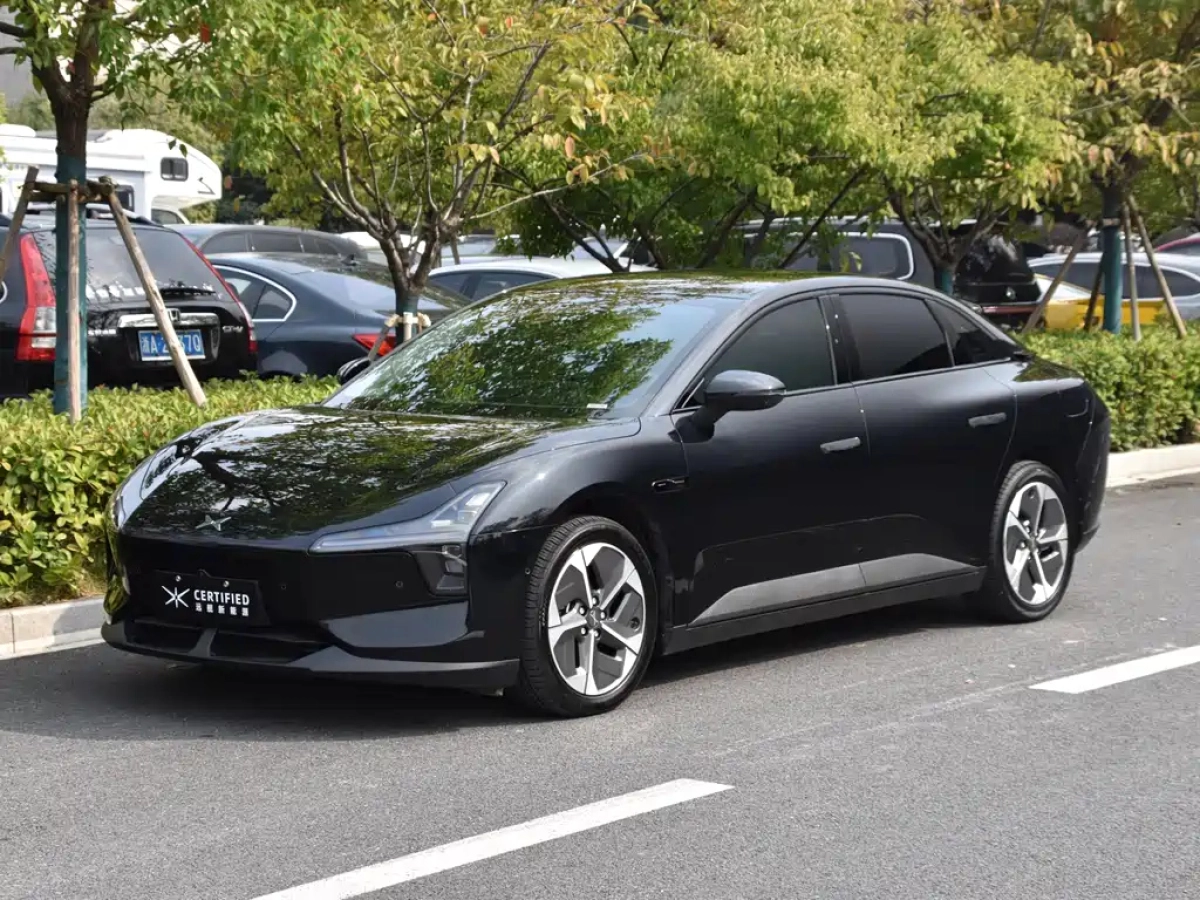 XPENG MOTORS MONA M03  2024