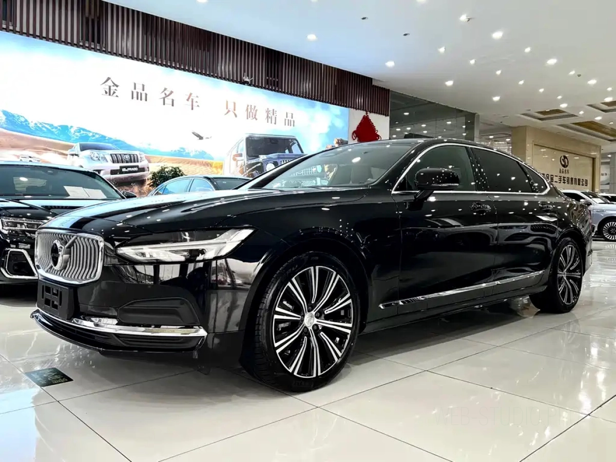 VOLVO S90