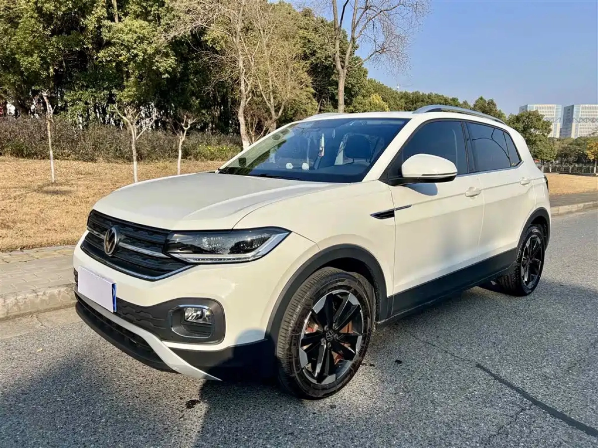 VOLKSWAGEN TACOUA  2020