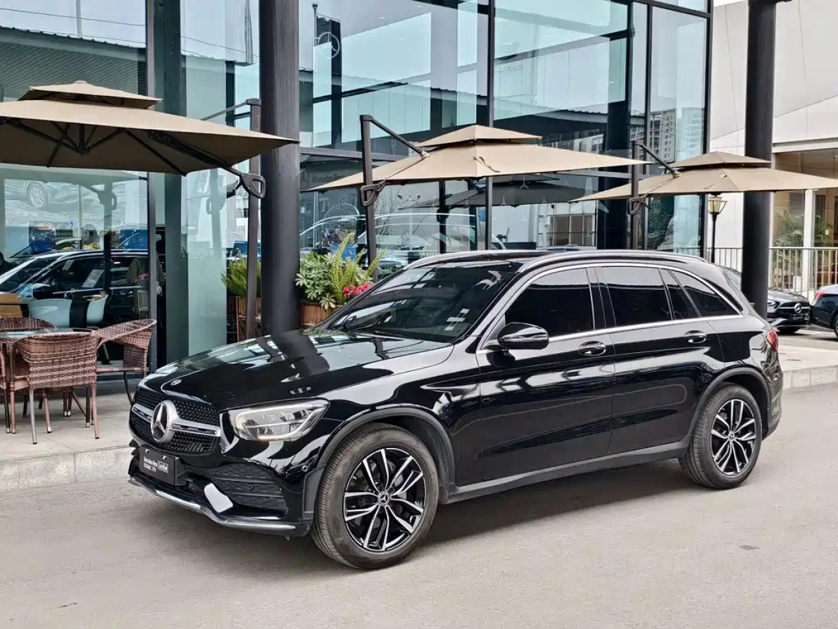 MERCEDES BENZ GLC  2020