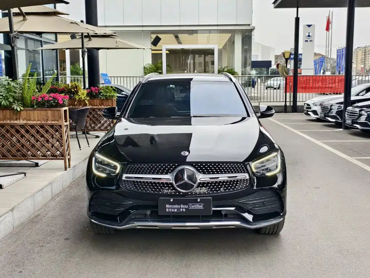MERCEDES BENZ GLC