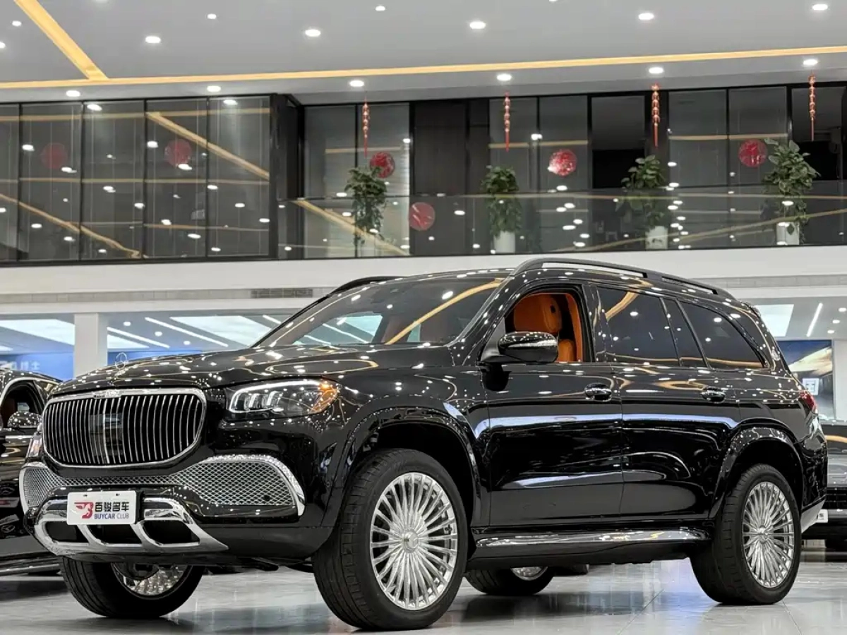 MERCEDES BENZ GLS  2024