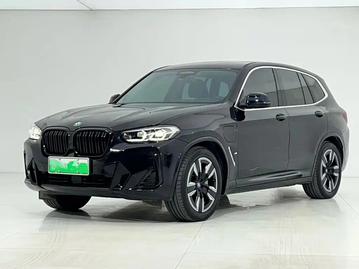 BMW IX3  2024