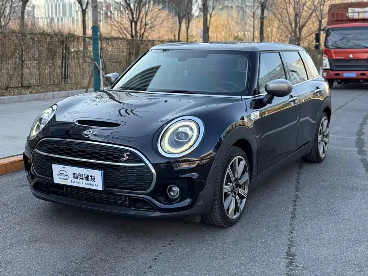 MINI CLUBMAN