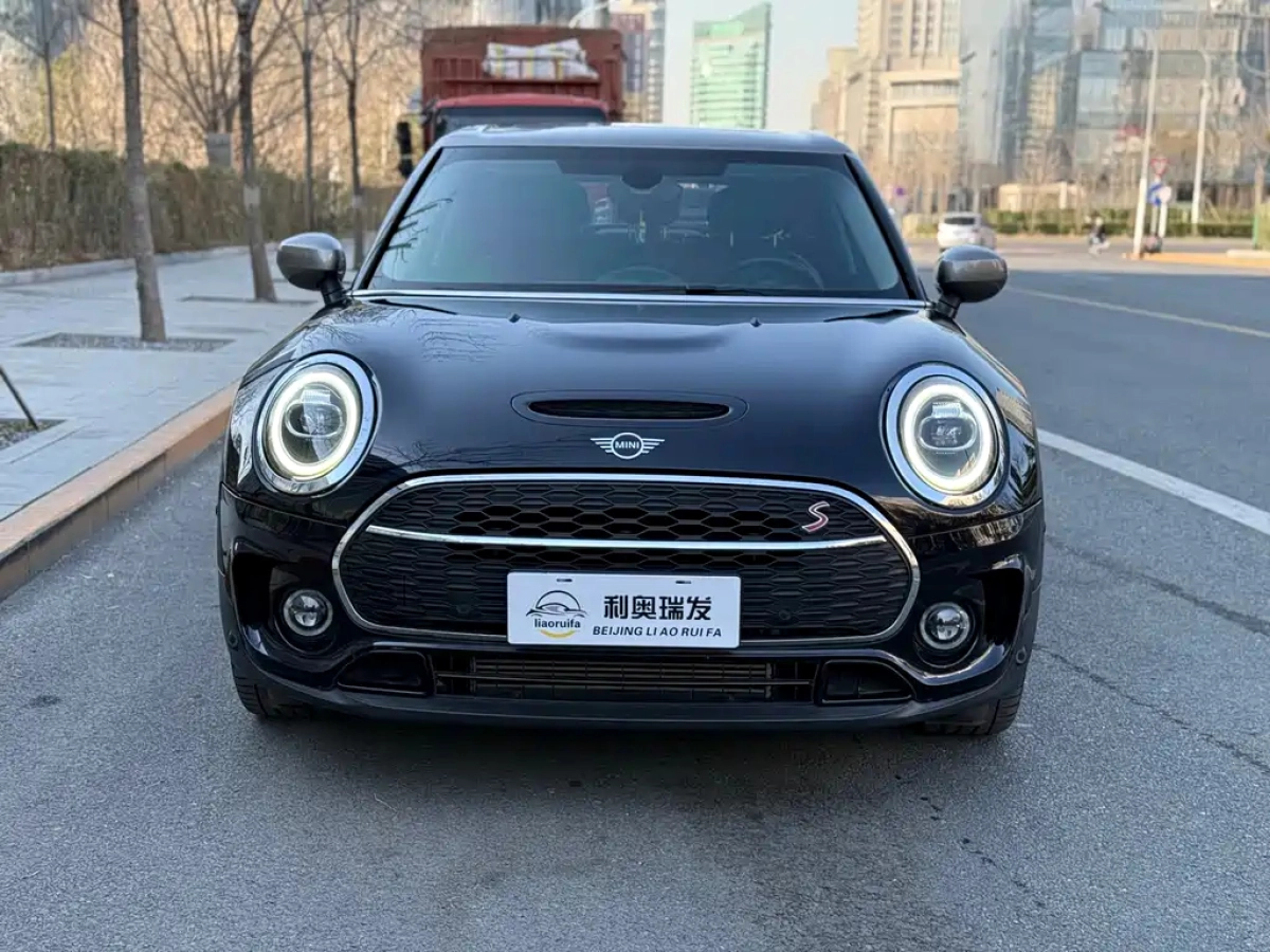 MINI CLUBMAN