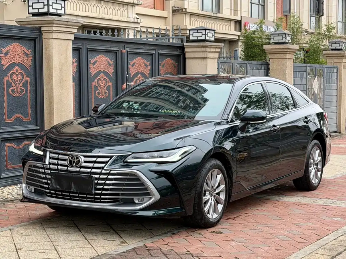 TOYOTA AVALON  2025