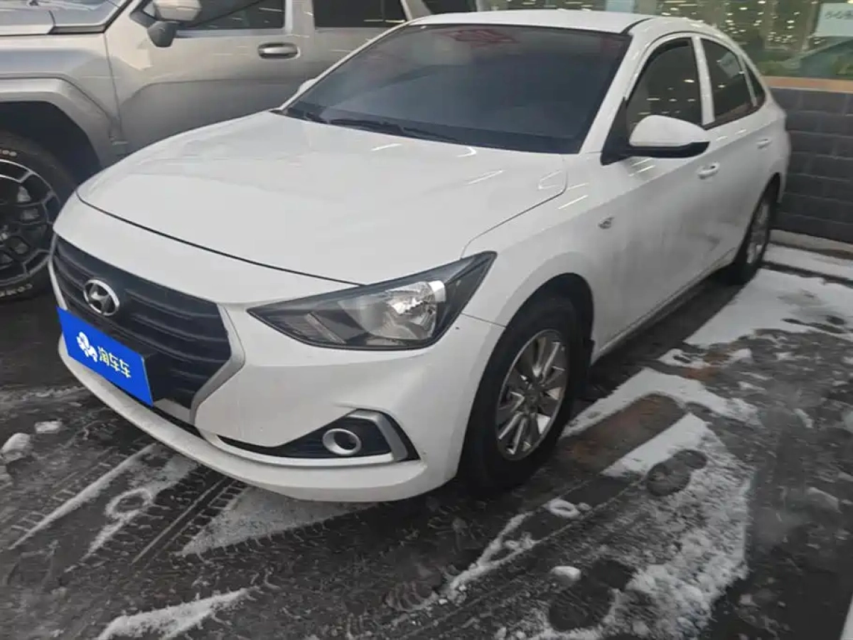 HYUNDAI CELESTA  2022
