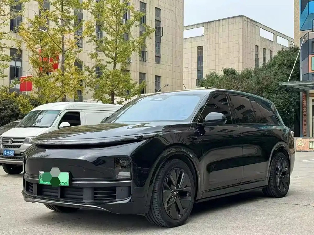 LI AUTO L9  2024