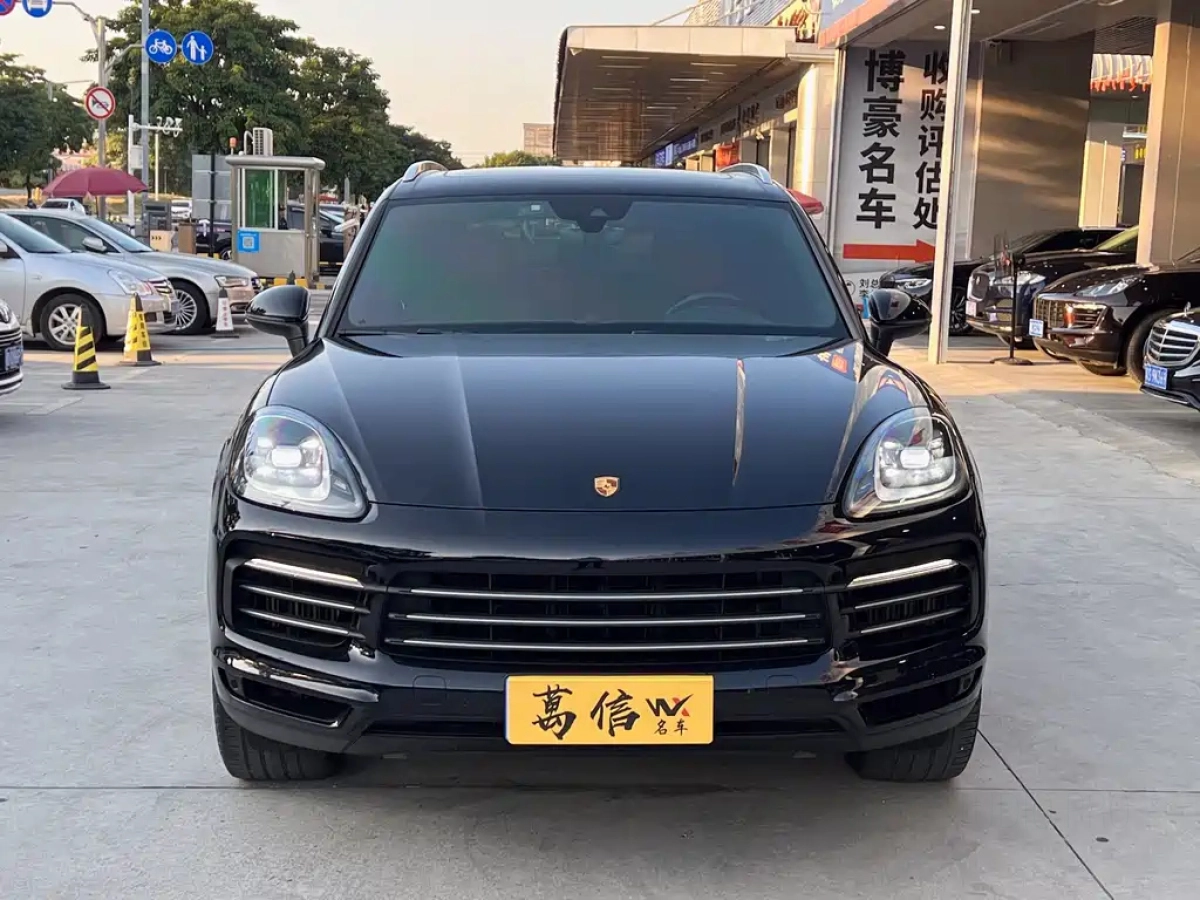 PORSCHE CAYENNE