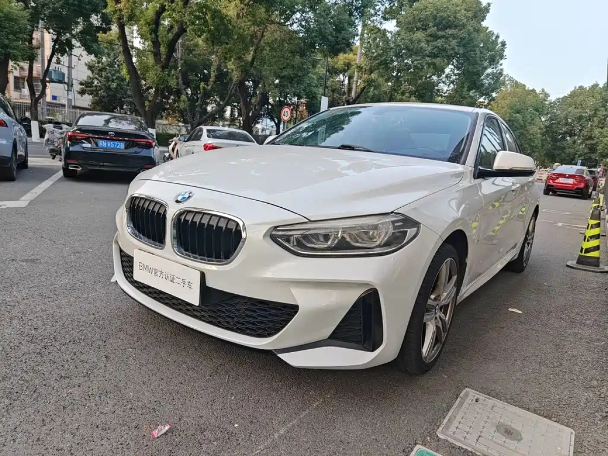BMW 1-SERIES  2020