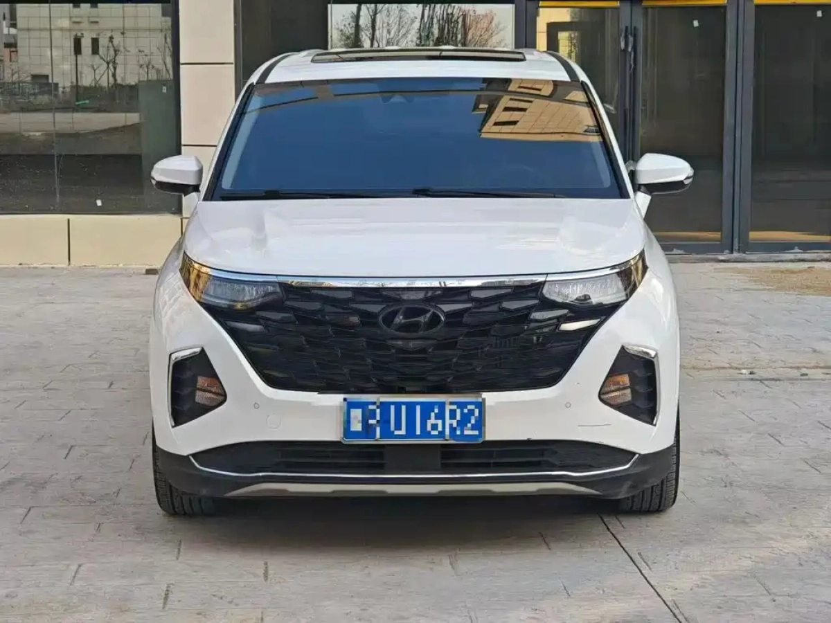HYUNDAI CUSTO