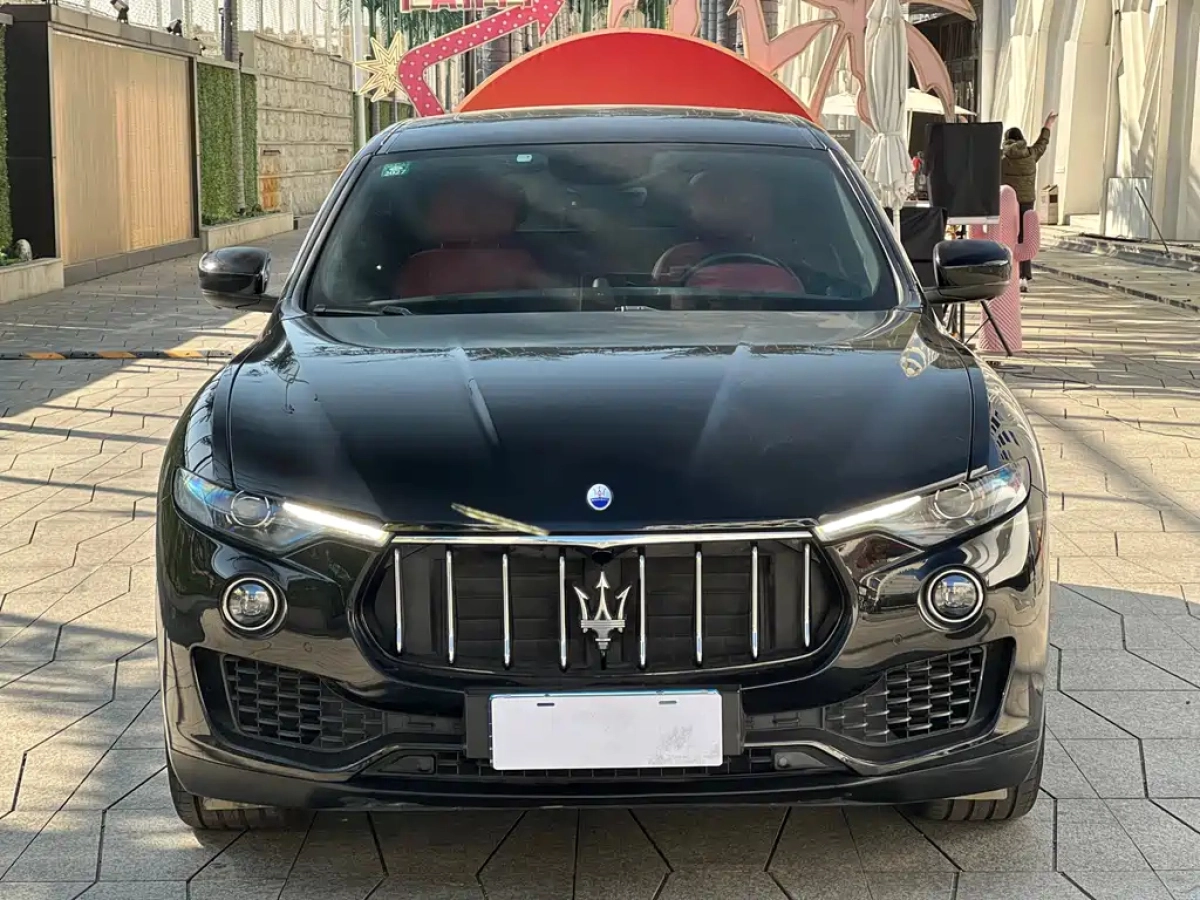 MASERATI LEVANTE