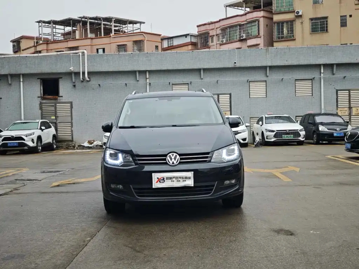 VOLKSWAGEN SHARAN