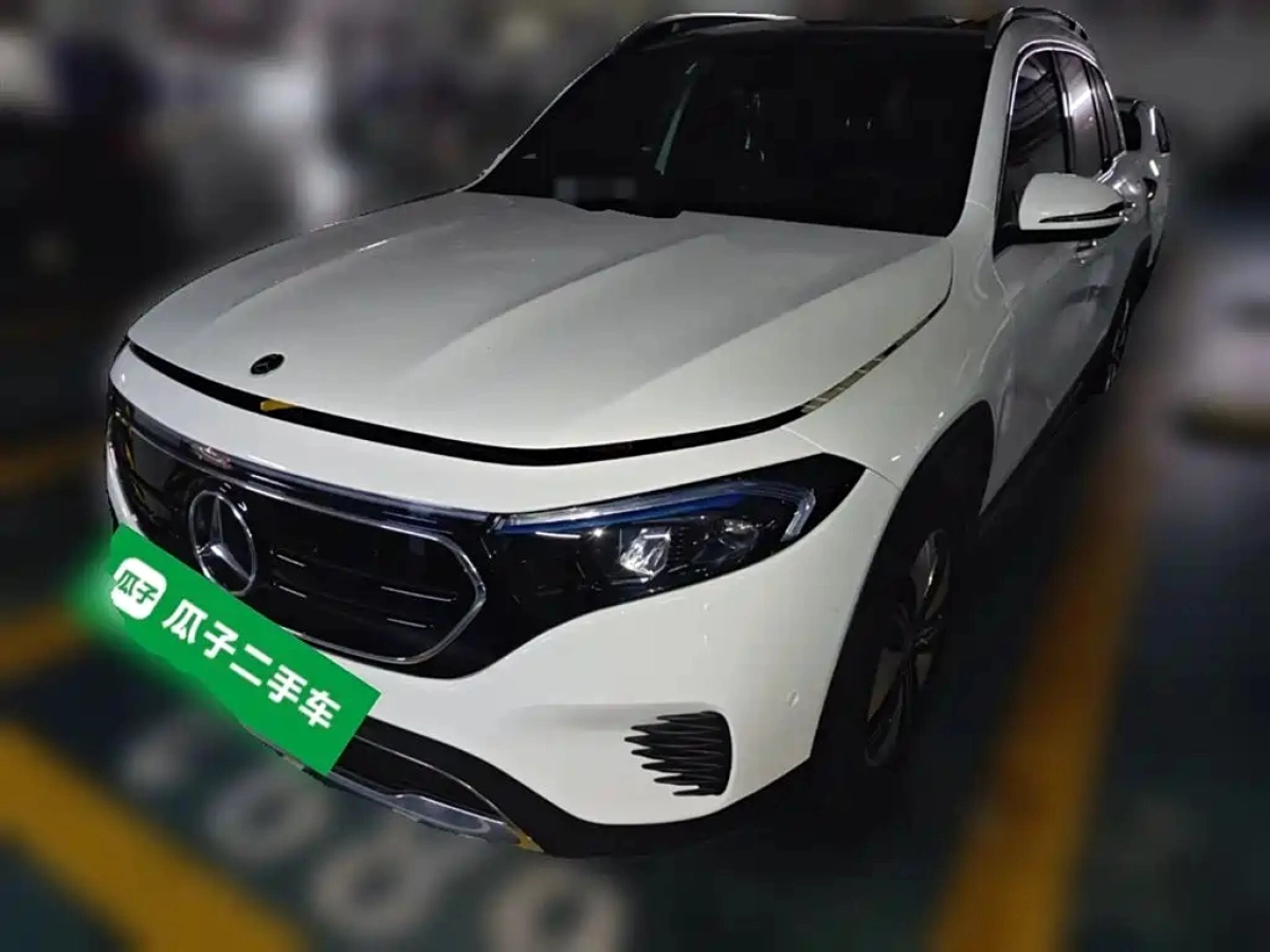 MERCEDES BENZ EQB  2022