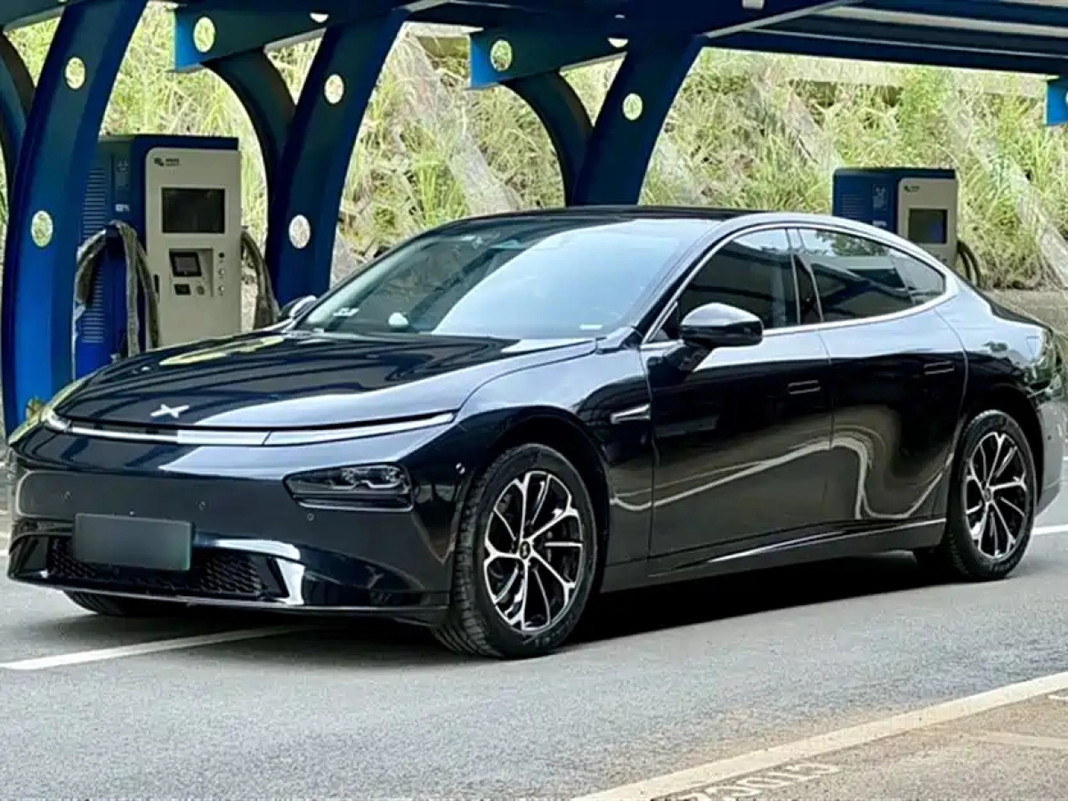 XPENG MOTORS P7  2024