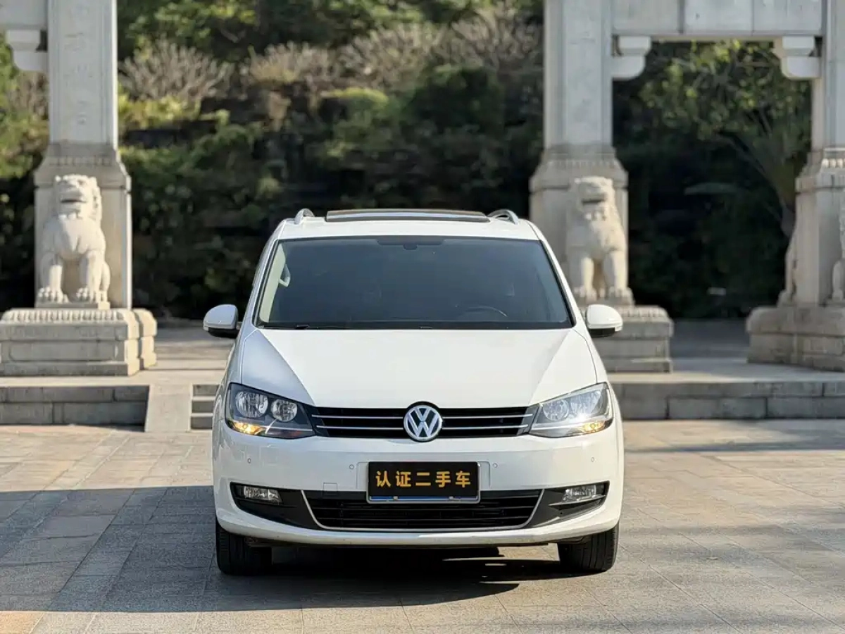 VOLKSWAGEN SHARAN