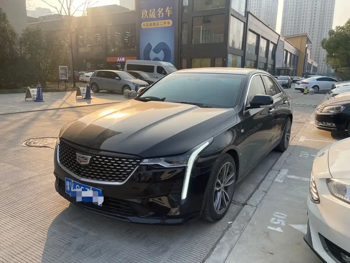CADILLAC CT4  2021