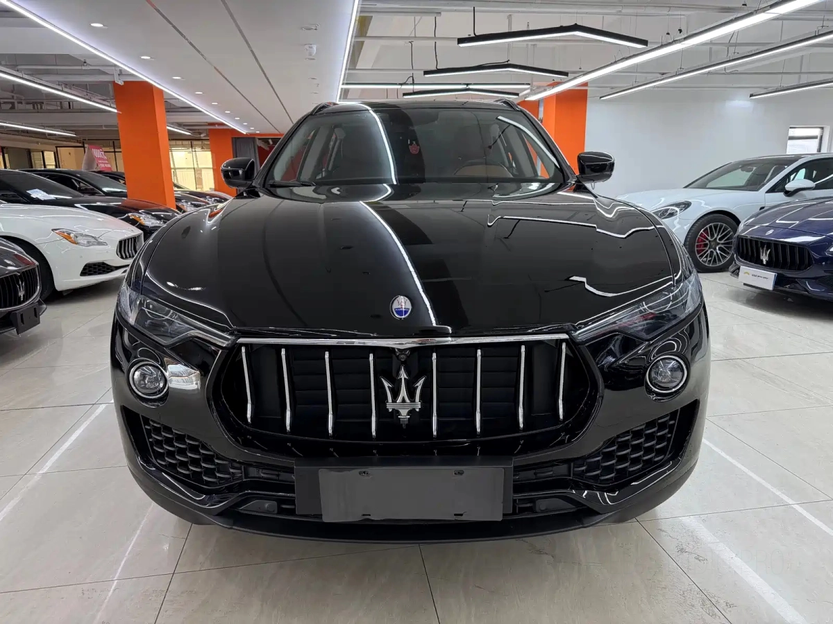 MASERATI LEVANTE  2019