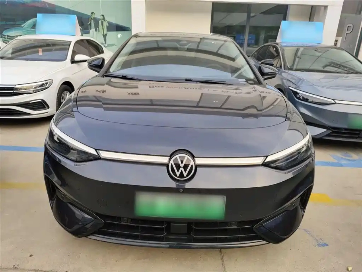 VOLKSWAGEN ID.7 VIZZION