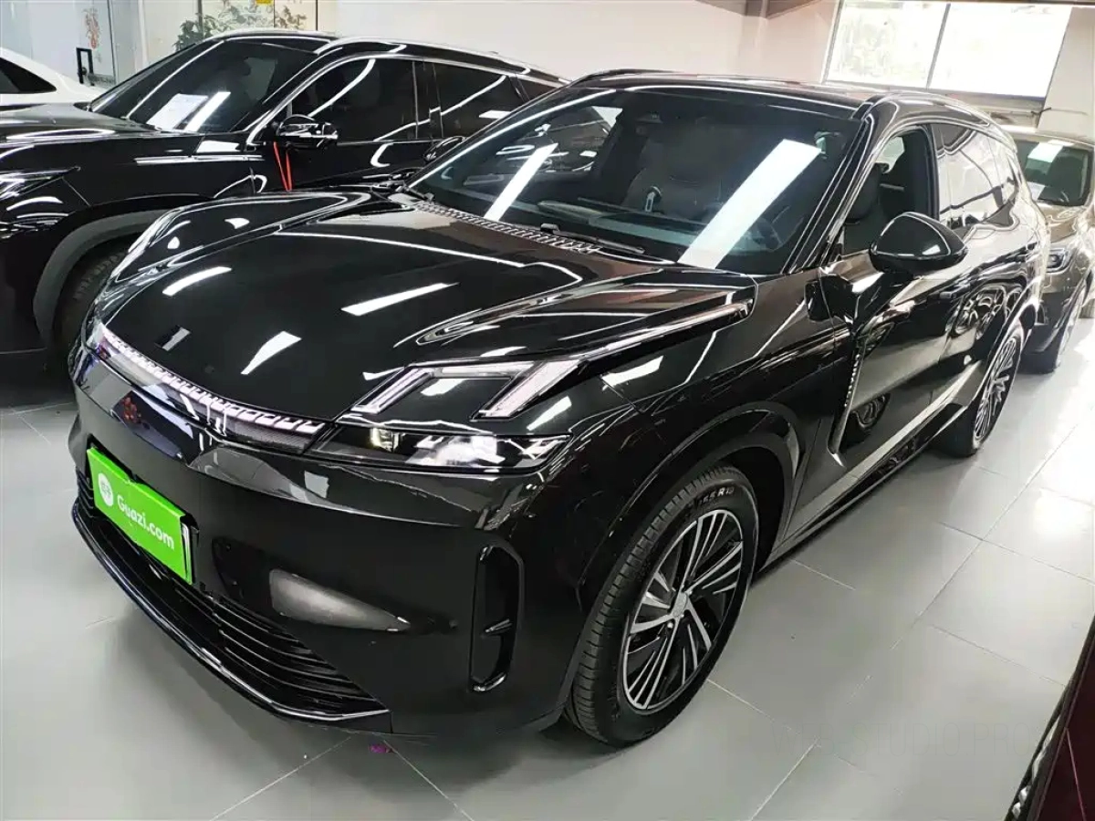 LYNK&CO 08 NEW ENERGY