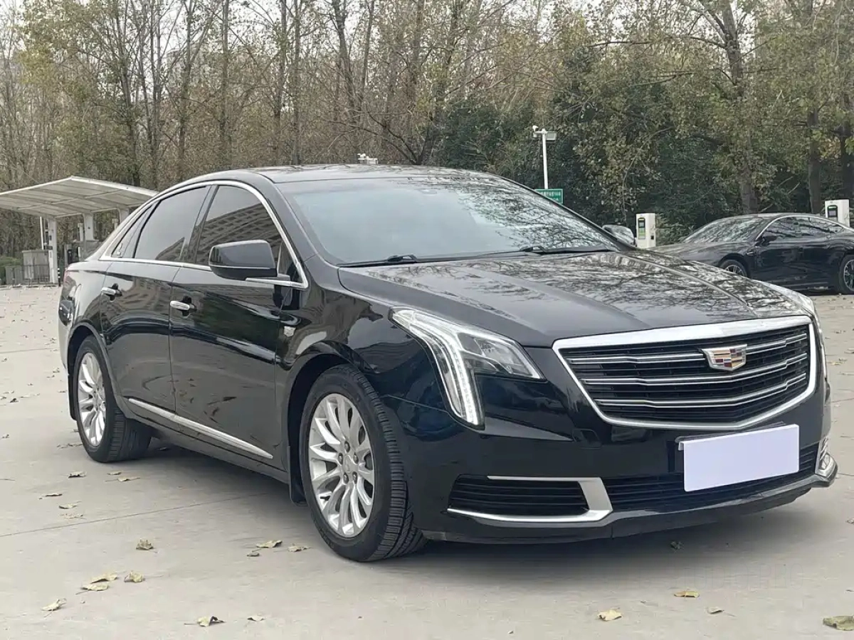 CADILLAC XTS