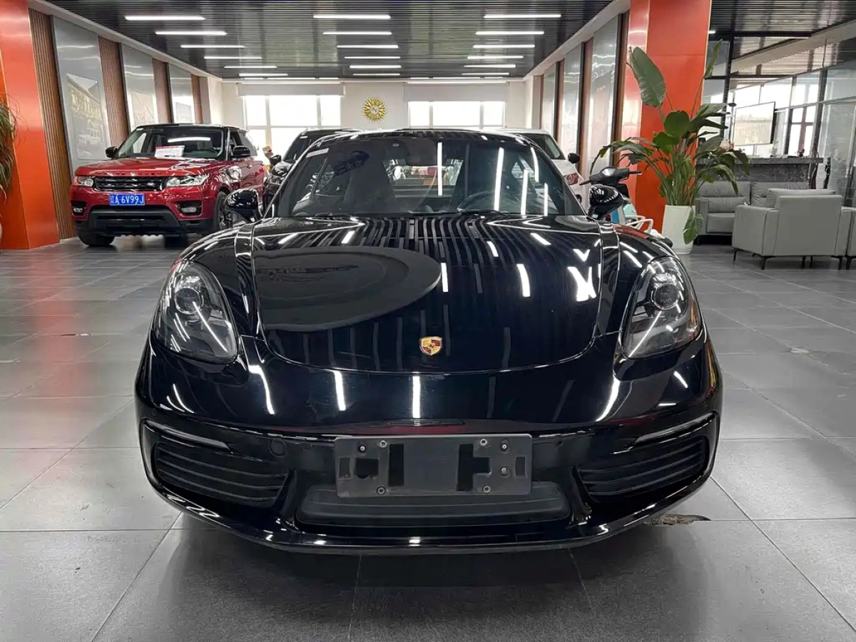 PORSCHE 718