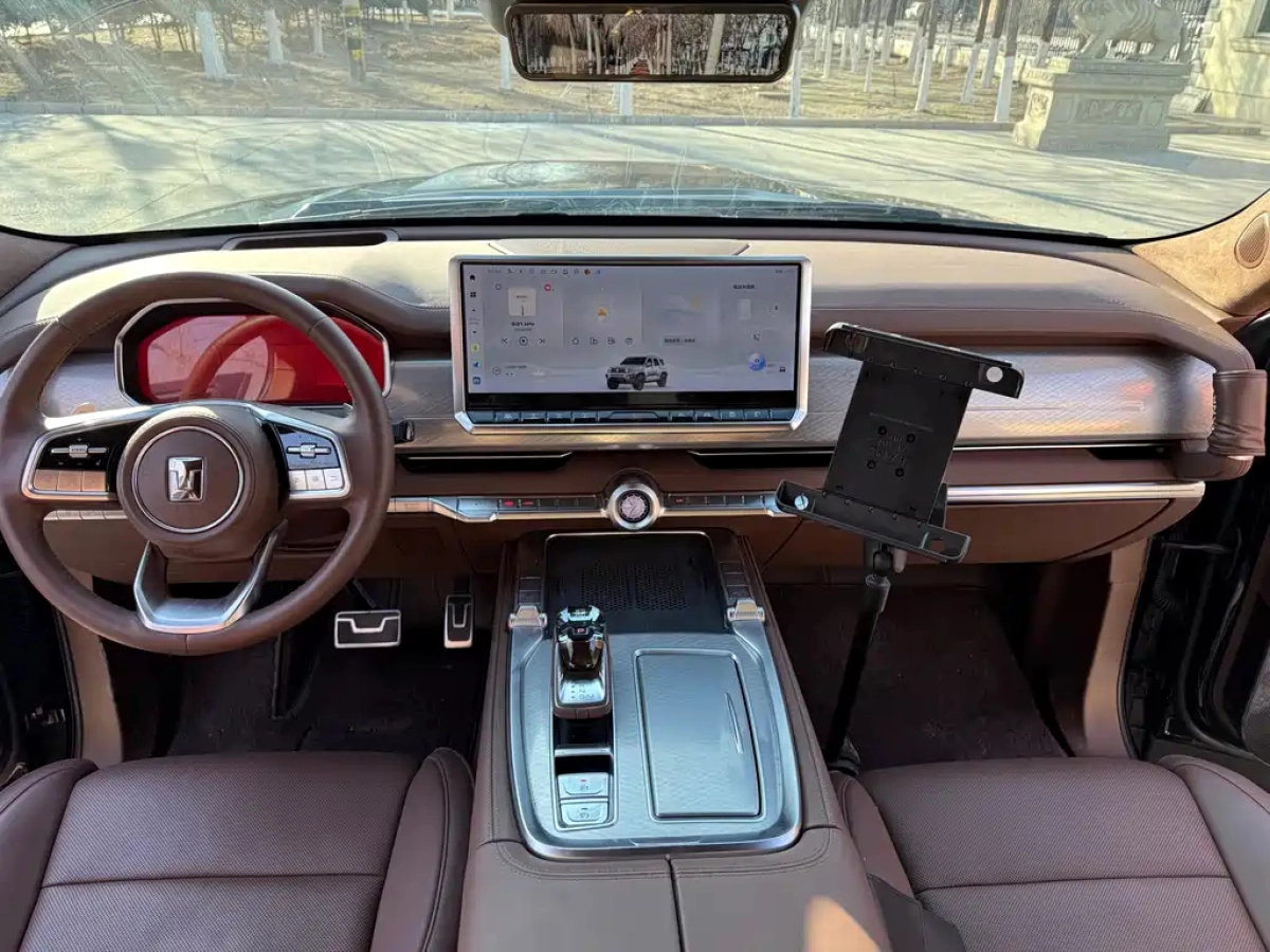 YIWEI JAC 钇为3  2025