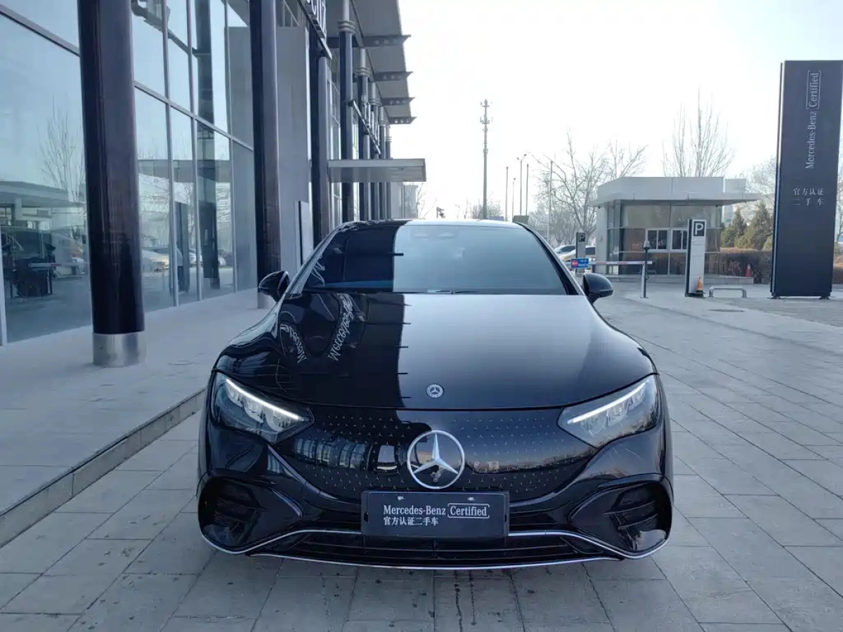 MERCEDES BENZ EQE