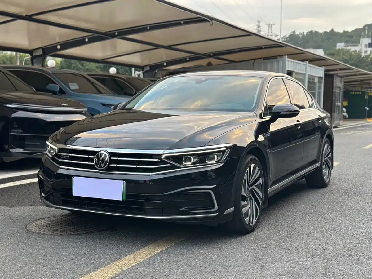 VOLKSWAGEN MAGOTAN GTE PLUG IN HYBRID  2022