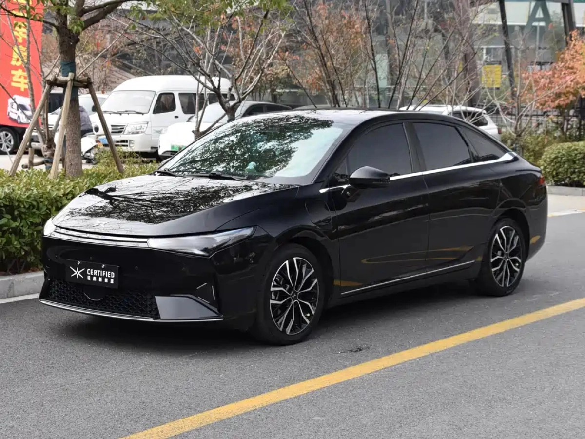 XPENG MOTORS P5