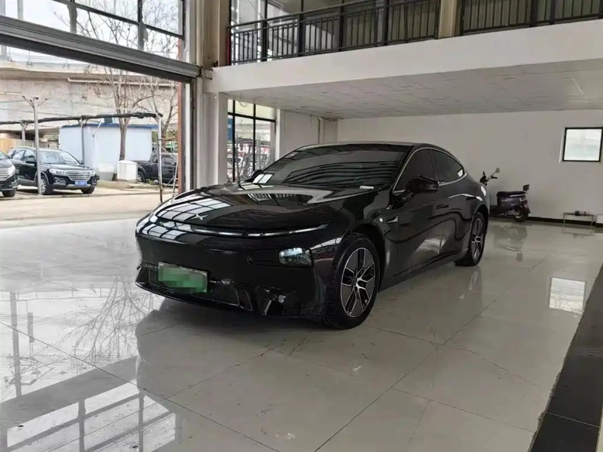 XPENG MOTORS P7  2023