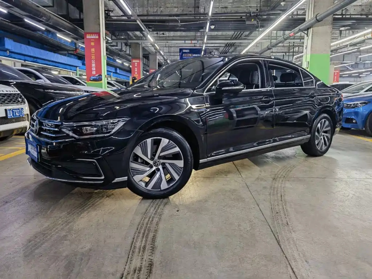 VOLKSWAGEN MAGOTAN GTE PLUG IN HYBRID  2022