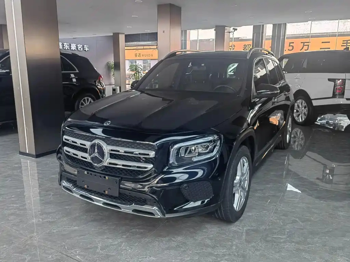 MERCEDES BENZ GLB  2023