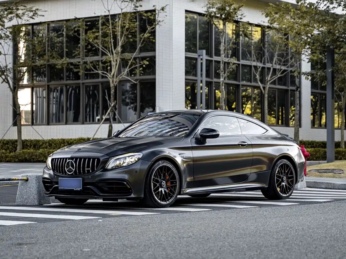 MERCEDES BENZ C-CLASS AMG  2019