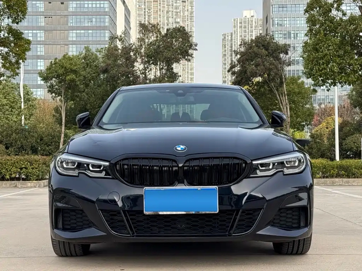 BMW 3-SERIES  2022