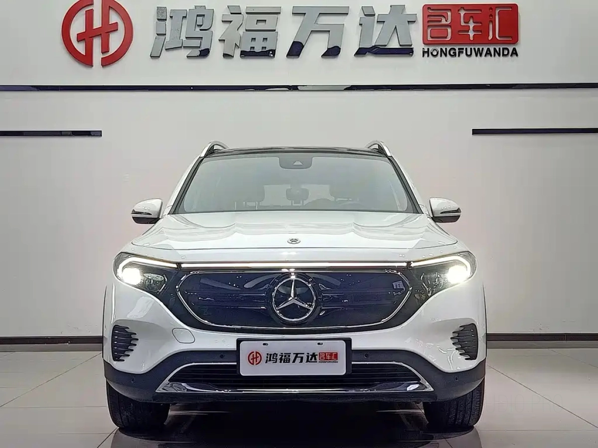 MERCEDES BENZ EQB
