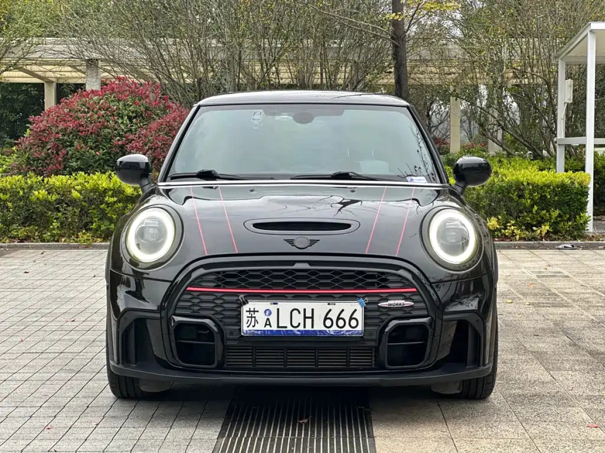 MINI JCW