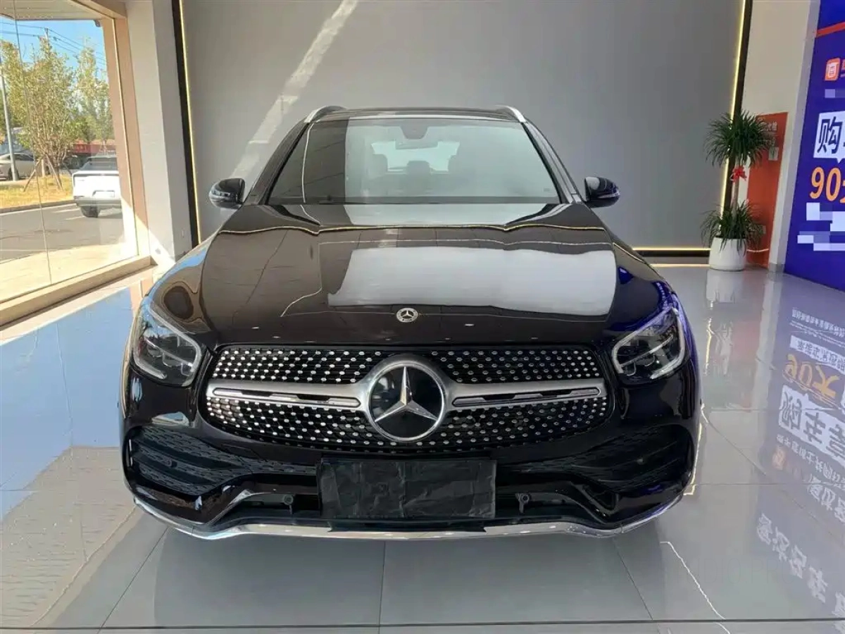 MERCEDES BENZ GLC