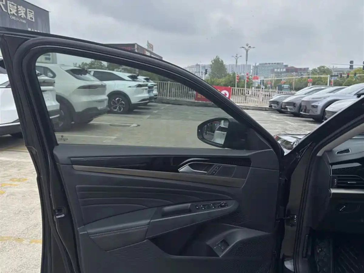 VOLKSWAGEN PASSAT NEW ENERGY