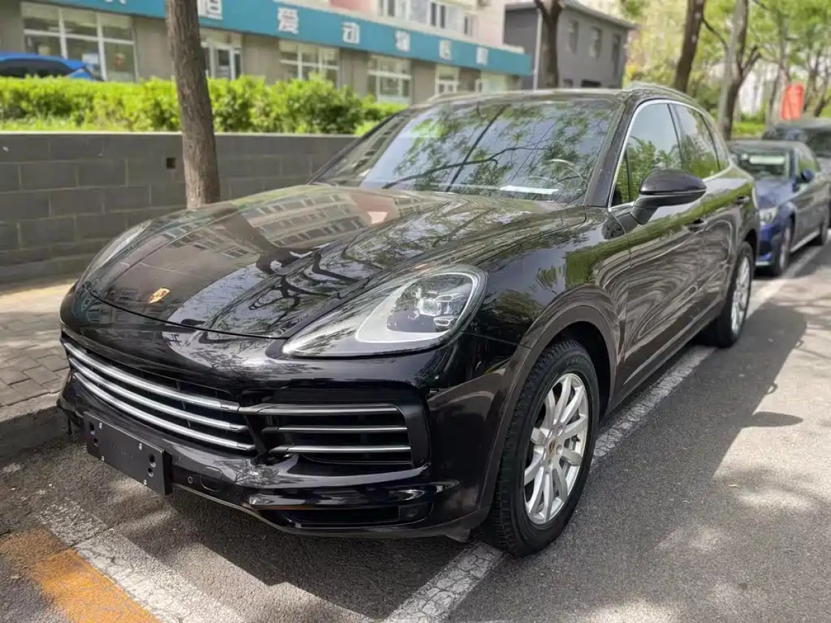 PORSCHE CAYENNE