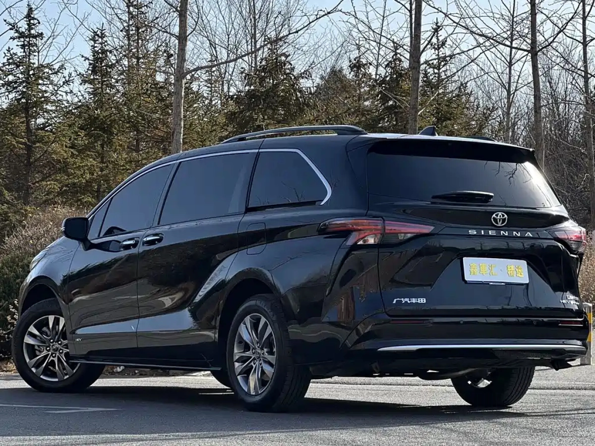 TOYOTA SIENNA SIENNA