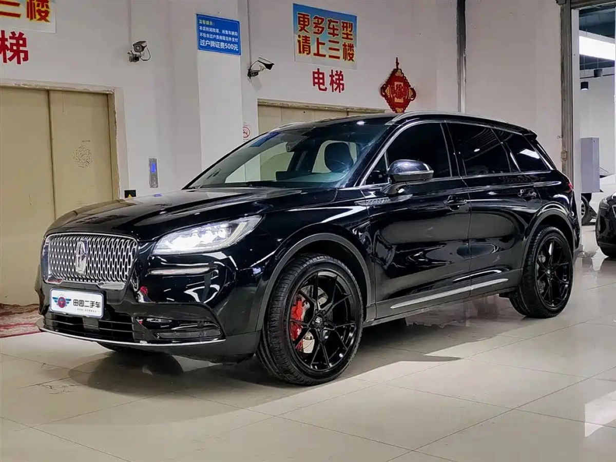 LINCOLN ADVENTURER  2021