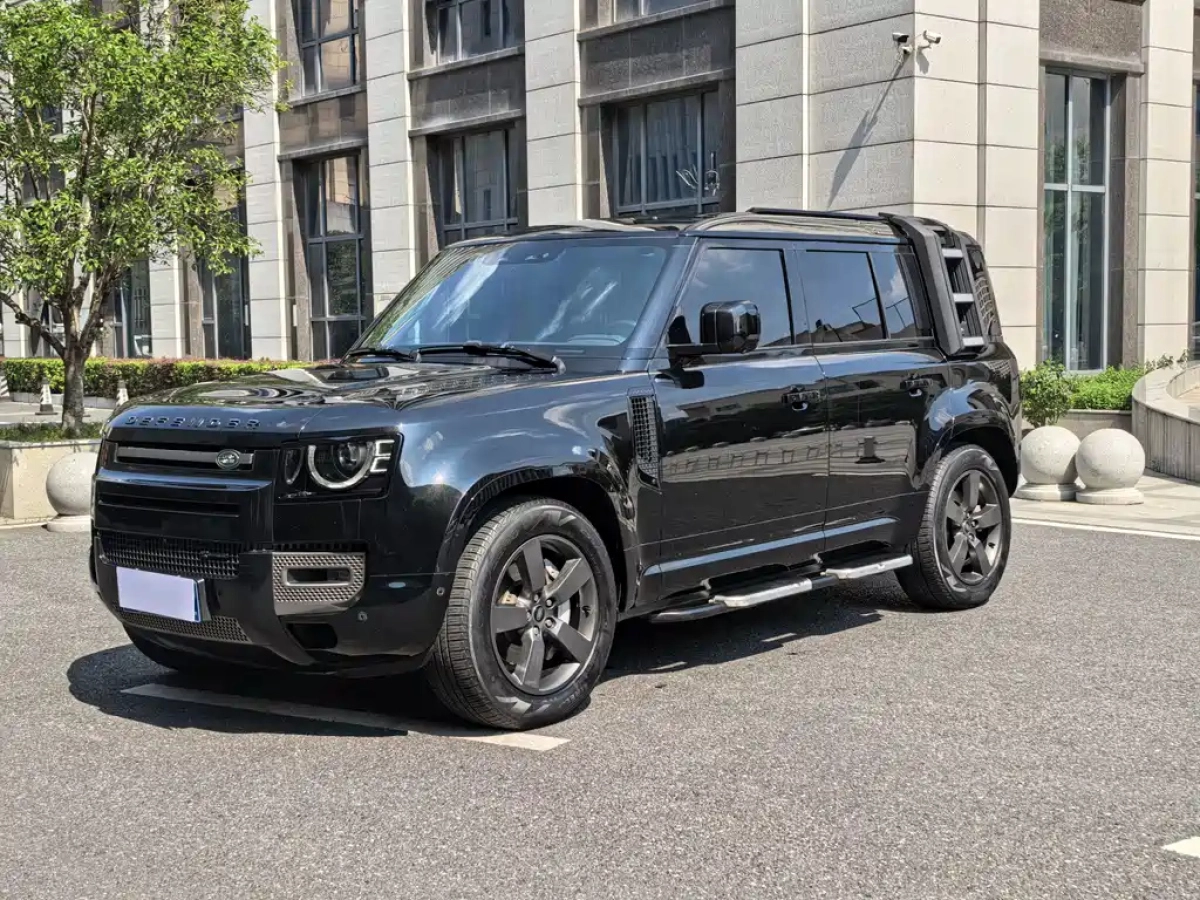 LAND ROVER DEFENDER  2023